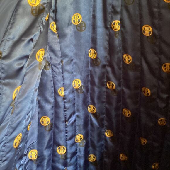 Dennis Basso women’s size medium long blue quilted coat - Picture 5 of 7